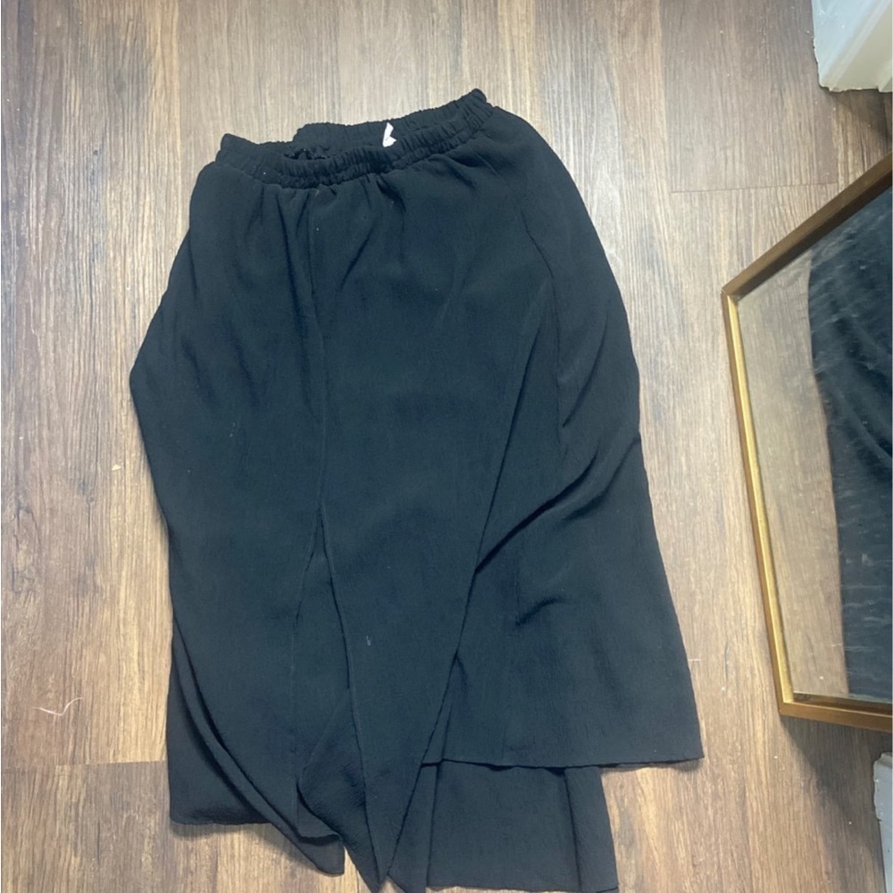 Crepe Vintage flowy black maxi skirt​